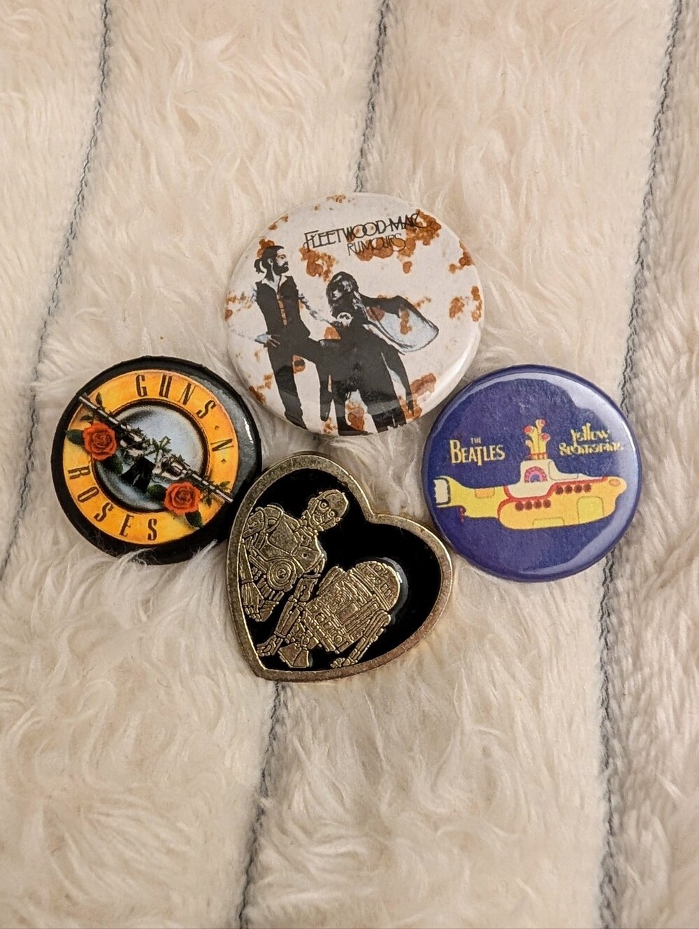 Bundle Of Vintage Pins